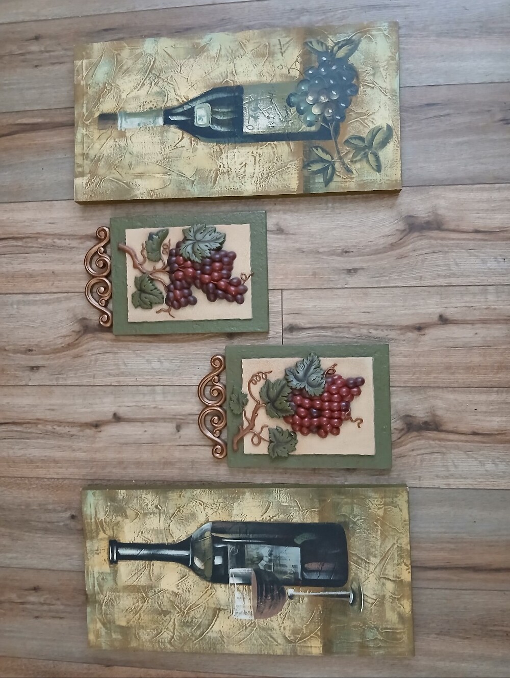 Decorative Wine & Grape Wall Art